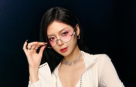 Liz Kim Cương lột xác thành người khác