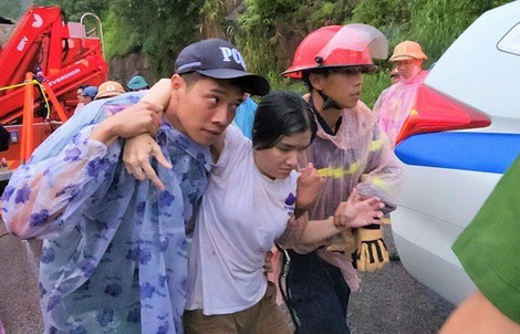 Khởi tố đối tượng sát hại nhân tình bằng xyanua rồi chở lên đèo Bảo Lộc