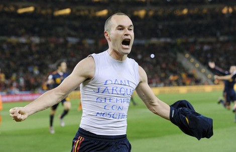 Andres Iniesta giải nghệ ở tuổi 40, hé lộ ý định tương lai