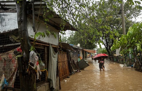 Chuyện hiếm ở Tây Thái Bình Dương: Bốn cơn bão cùng hoạt động, 2 cơn ở biển Đông