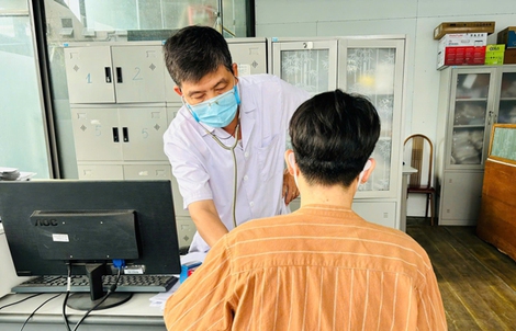 Cảnh báo lây nhiễm HIV kiểu mới