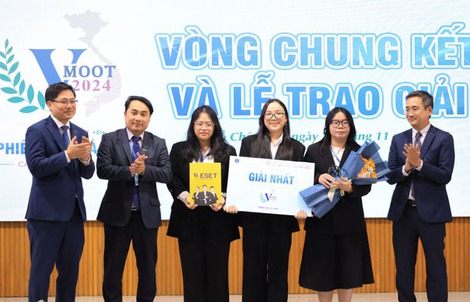 Trường ĐH Luật TP HCM giành chiến thắng cuộc thi Phiên tòa giả định cấp quốc gia 2024