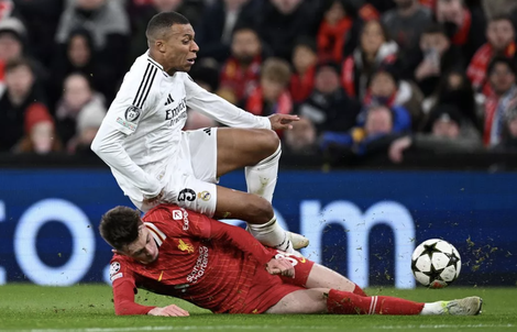 Mbappe sút hỏng phạt đền, Real Madrid thua tâm phục Liverpool