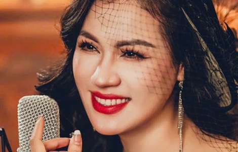 "Giai nhân" Ngọc Châm hát nhạc tình quyến rũ