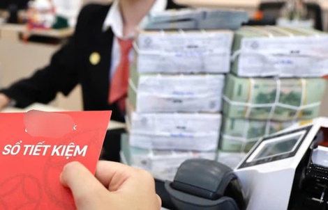 Lãi suất hôm nay 13-12: Đủ kiểu khuyến mại, tặng quà cho khách gửi tiết kiệm