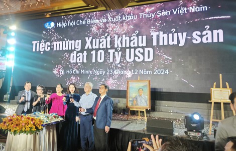 Thủy sản về đích xuất khẩu 10 tỉ USD