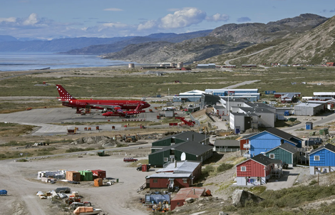 Đan Mạch chi mạnh sau khi ông Trump “để mắt” tới Greenland