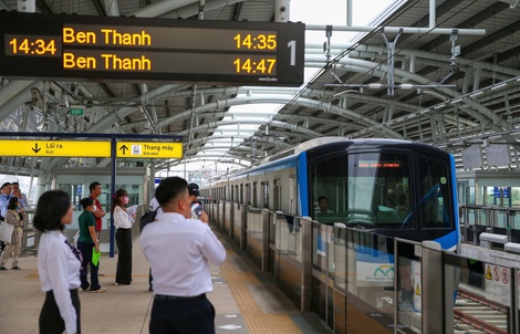 Metro số 1 đón hơn 430.000 lượt khách sau 5 ngày