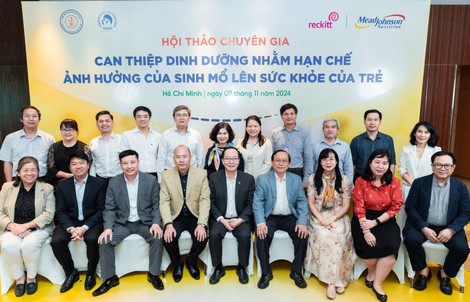 Bệ phóng dinh dưỡng cho sự phát triển của trẻ sinh mổ