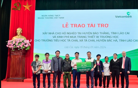 Vietcombank khánh thành nhiều ngôi nhà tặng người nghèo an cư đón Tết