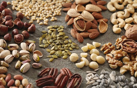 Bác sĩ Trương Hữu Khanh: Biện pháp "cứu mạng" khi gặp họa vì món ăn vặt ngày Tết