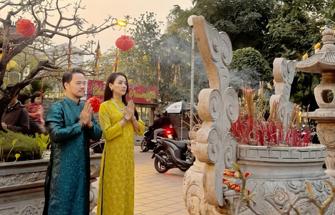 Trang Nhung mong được đón nhận sau 10 năm tái xuất