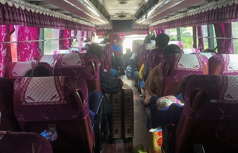 Nhiều hành khách "tố" bị nhà xe bỏ rơi, cơ quan chức năng vào cuộc