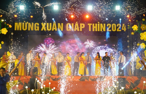 Tưng bừng Khai mạc Hội Hoa Xuân TP HCM Giáp Thìn 2024