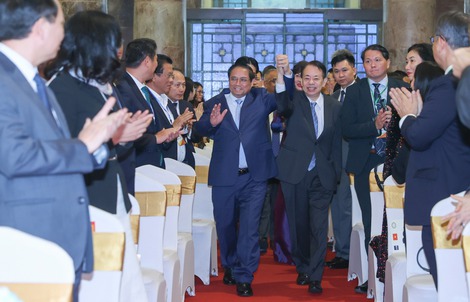 ADB cam kết đầu tư 3 tỉ USD cho 23 dự án tại Việt Nam