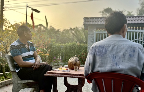 Ông nội ghiền trà