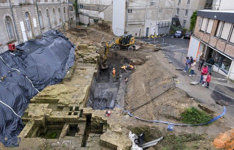 Pháp: Cải tạo khách sạn, phát hiện lâu đài 600 tuổi vùi dưới nền