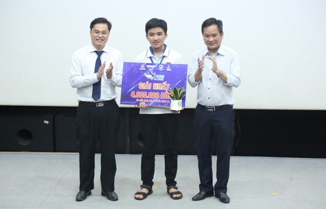 Tham gia cuộc thi lập trình, học sinh "ẵm" 2 giải Nhất