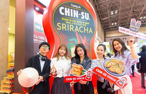 Tương ớt Chinsu Sriracha vừa ra mắt đã "dậy sóng" ở Nhật Bản