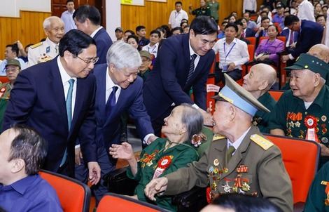 Thủ tướng: Không bao giờ quên những người làm nên Chiến thắng Điện Biên Phủ