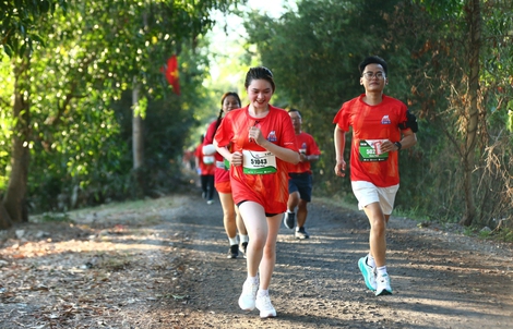 Giải half-marathon "Tự hào Tổ quốc tôi": Tranh tài sôi động, kết thúc trọn vẹn