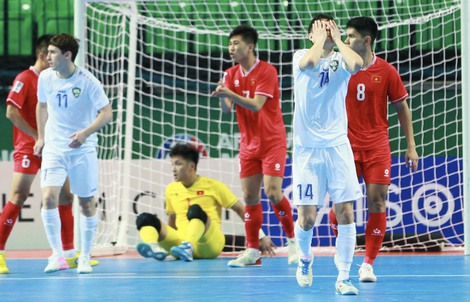 Tuyển futsal Việt Nam 1-0 Uzbekistan: Anh Duy sút dội xà ngang
