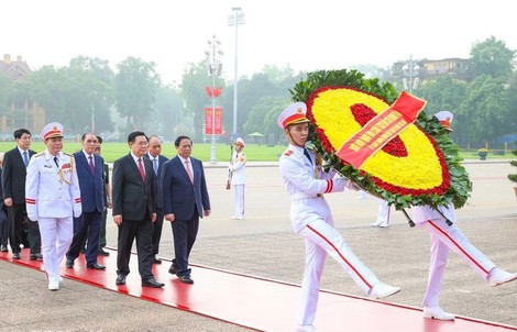 Lãnh đạo Đảng, Nhà nước vào Lăng viếng Chủ tịch Hồ Chí Minh