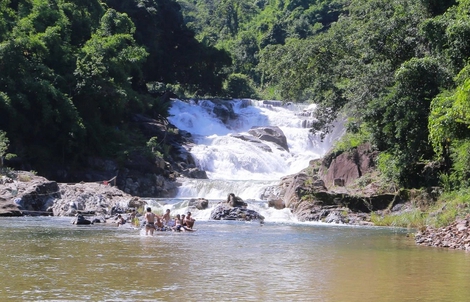 “Trốn cả thế giới” - về với thiên nhiên giữa đại ngàn Yang Bay