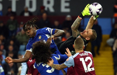 Chelsea ngược dòng hòa Aston Villa, HLV Pochettino chỉ trích VAR 