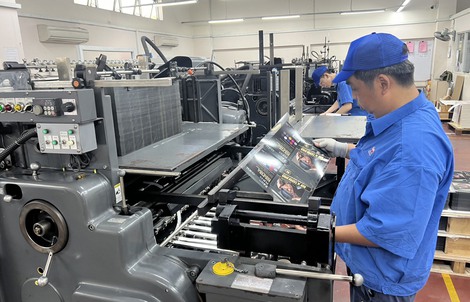Lương cao gấp ba, nhiều công nhân tự nguyện làm việc xuyên lễ