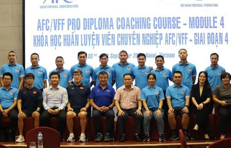 HLV cho tuyển bóng đá nữ Việt Nam khan hiếm đến vậy sao?