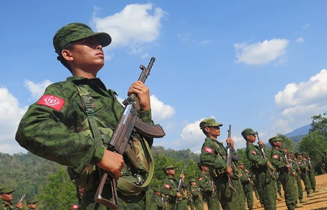 Quân nổi dậy kiểm soát hoàn toàn thị trấn Myanmar