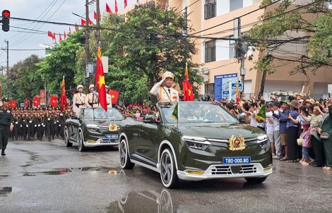 Diễu binh, diễu hành kỷ niệm 70 năm Chiến thắng Điện Biên Phủ