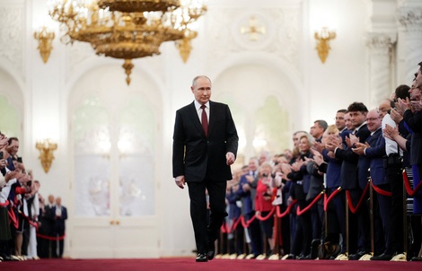 Tổng thống Putin yêu cầu phương Tây “ra quyết định”