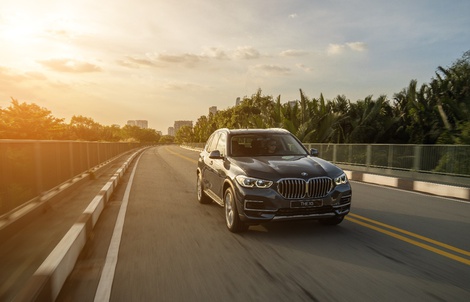 Ưu đãi tương đương 50% phí trước bạ khi mua xe BMW