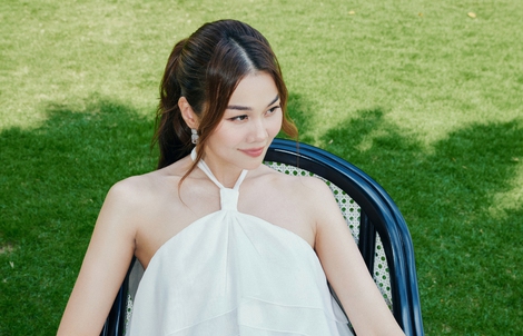 Thanh Hằng vẫn rạng ngời ở tuổi 41
