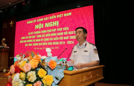 Chương trình "Cảnh sát biển đồng hành với ngư dân" là điển hình "Dân vận khéo" của Quân đội