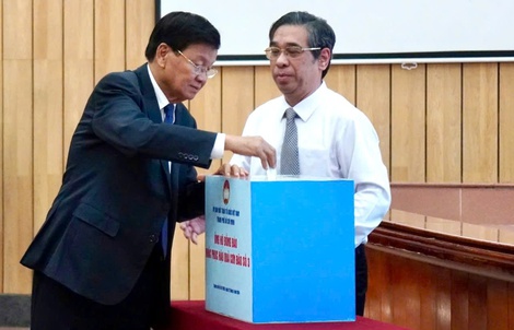 Tổng Bí thư, Chủ tịch nước Lào ủng hộ đồng bào các tỉnh miền Bắc bị ảnh hưởng do thiên tai