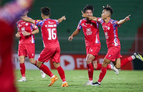 CLB TP Hồ Chí Minh đánh bại á quân V-League