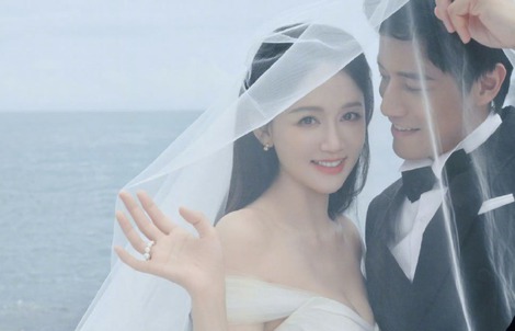 Trần Kiều Ân xinh đẹp lên xe hoa cùng thiếu gia kém tuổi