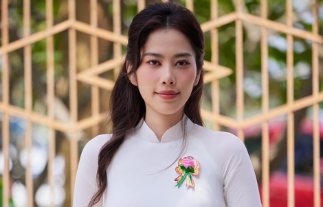 Chia tay với "nợ tình" tiền tỉ, Nam Em thảng thốt