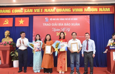 Báo Người Lao Động đoạt giải nhì Bìa báo Xuân Ất Tỵ 2025