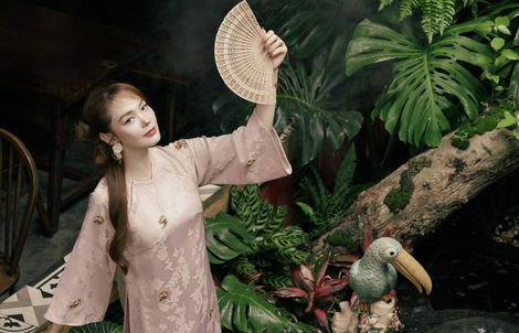 Ca sĩ - diễn viên Minh Hằng: thiên thời - địa lợi - nhân hòa