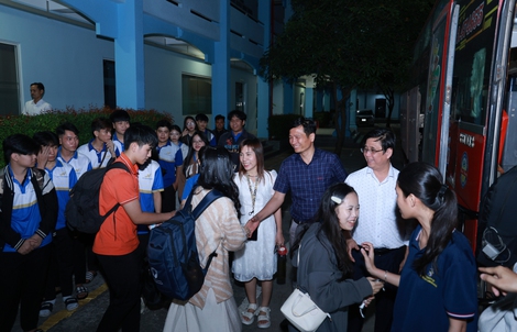 "Chuyến xe về Tết" 7 tỉnh miền Trung - Tây Nguyên ấm áp nghĩa tình