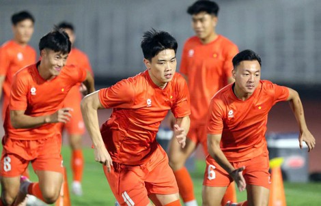 U23 Việt Nam thi đấu kiên cường