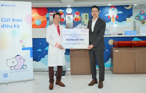 Shinhan Life Việt Nam tiếp tục đồng hành cùng bệnh nhi có hoàn cảnh khó khăn