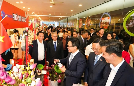 “Bộ ba đại sứ”: phở sen, nước mắm và bánh phở – Lan tỏa tinh hoa ẩm thực Việt tại Singapore