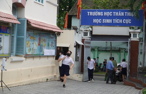 TP HCM: Trường học khẩn trương triển khai giải pháp an toàn giao thông giờ cao điểm