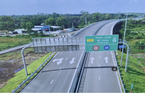 Đường cao tốc Trung Lương - Mỹ Thuận tăng phí từ ngày 1-11