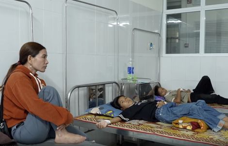 NÓNG: Vụ 40 học sinh nhập viện, bánh tày dương tính với vi khuẩn gây ngộ độc